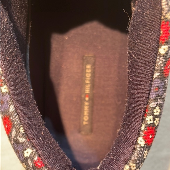 Tommy Hilfiger Navy and Red Floral Winter Rain Boots Like New! Warm Waterproof - Picture 7 of 13